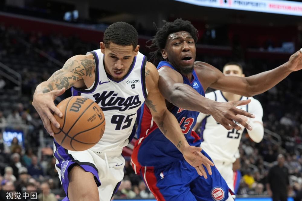 更是球员与 更是球员与