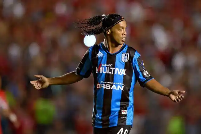 在长达十五 在长达十五